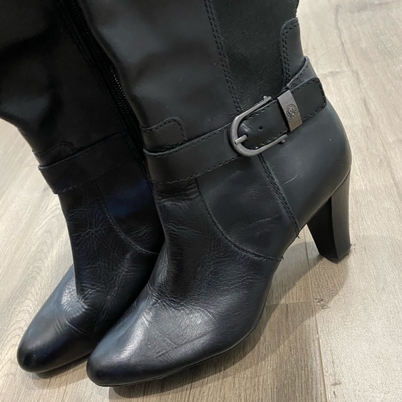 Anne Klein Akgael Black Leather Zip Boots - size 7 - Picture 3 of 5